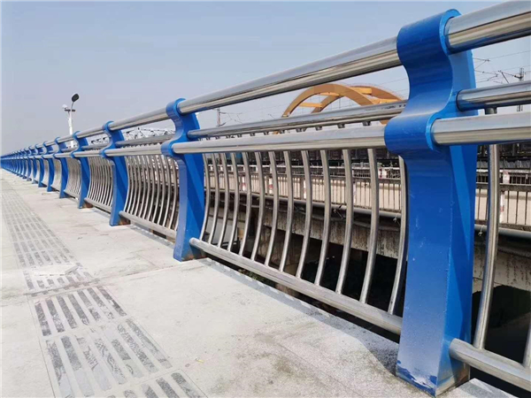 潜江304不锈钢复合管护栏的生产工艺揭秘